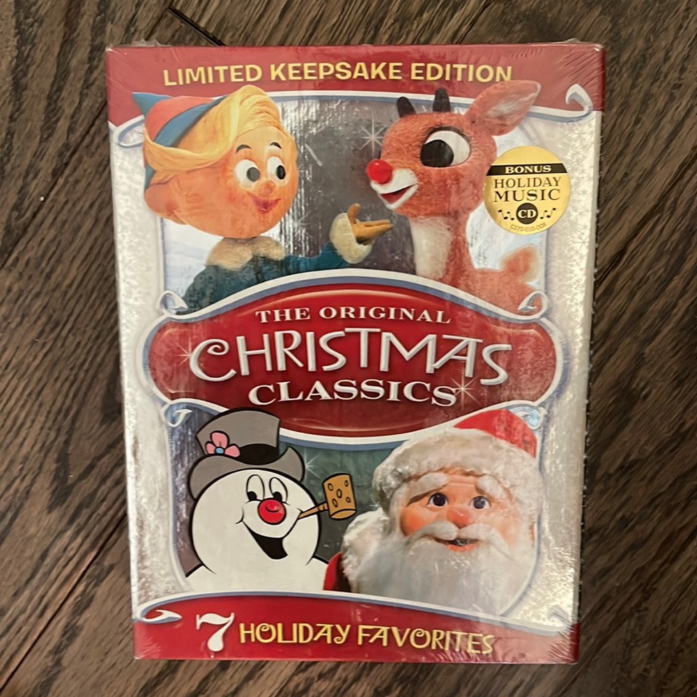 Original Christmas Classics DVD Set
NWT
7 holiday favorites all in one set
